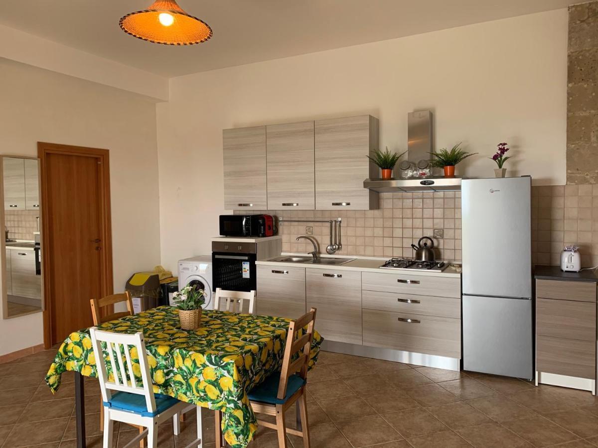 Agriturismoeloropizzuta Lido di Noto Екстер'єр фото