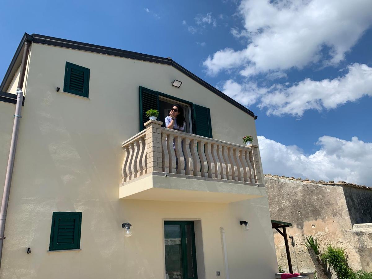 Agriturismoeloropizzuta Lido di Noto Екстер'єр фото