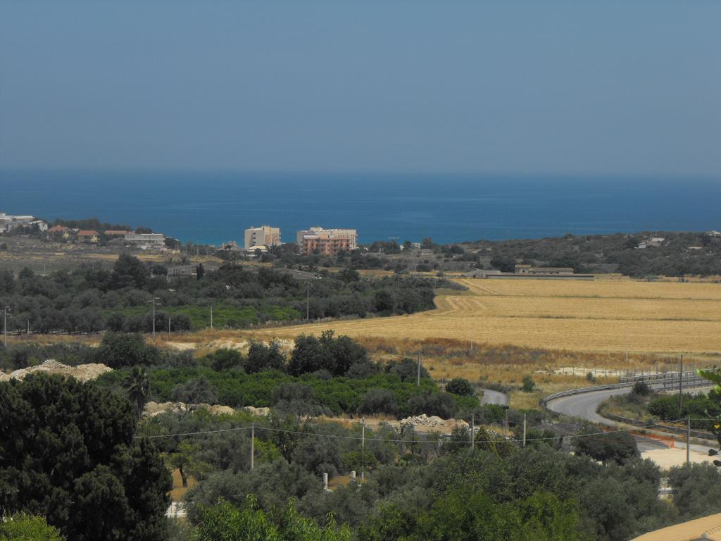 Agriturismoeloropizzuta Lido di Noto Екстер'єр фото