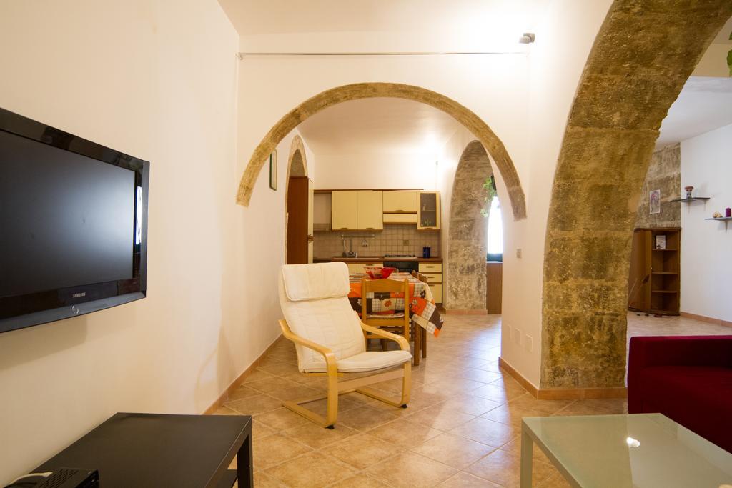 Agriturismoeloropizzuta Lido di Noto Екстер'єр фото