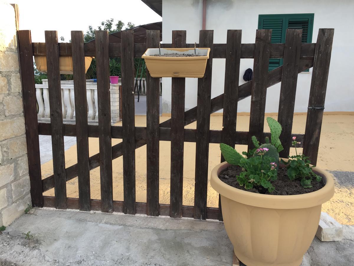 Agriturismoeloropizzuta Lido di Noto Екстер'єр фото