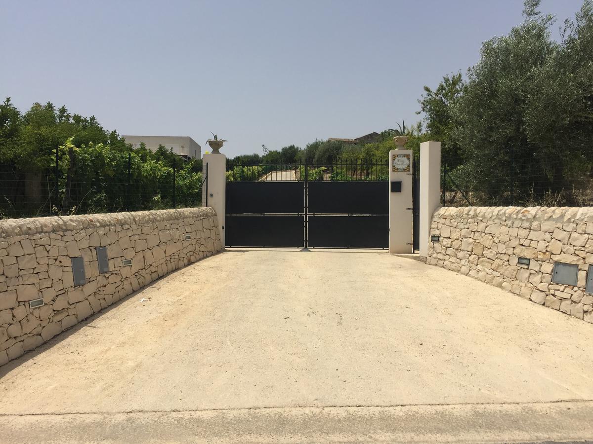 Agriturismoeloropizzuta Lido di Noto Екстер'єр фото